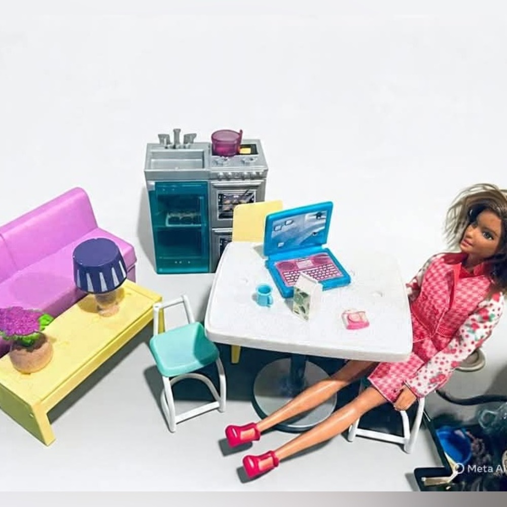 Barbie Doll w kitchen table living room set dollhouse furniture